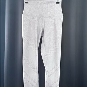 ALO Yoga Gray Cropped Leggings